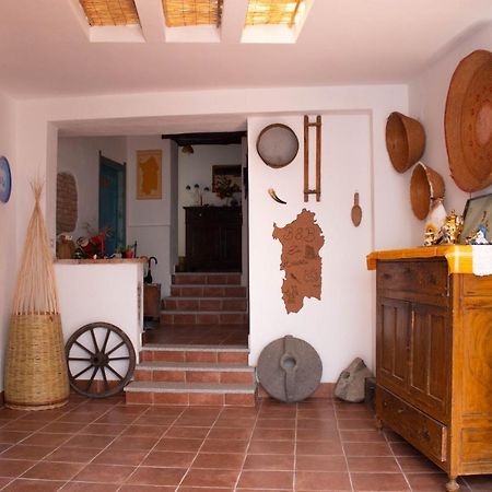 B&B Ziu Anacletu Villaputzu Bagian luar foto