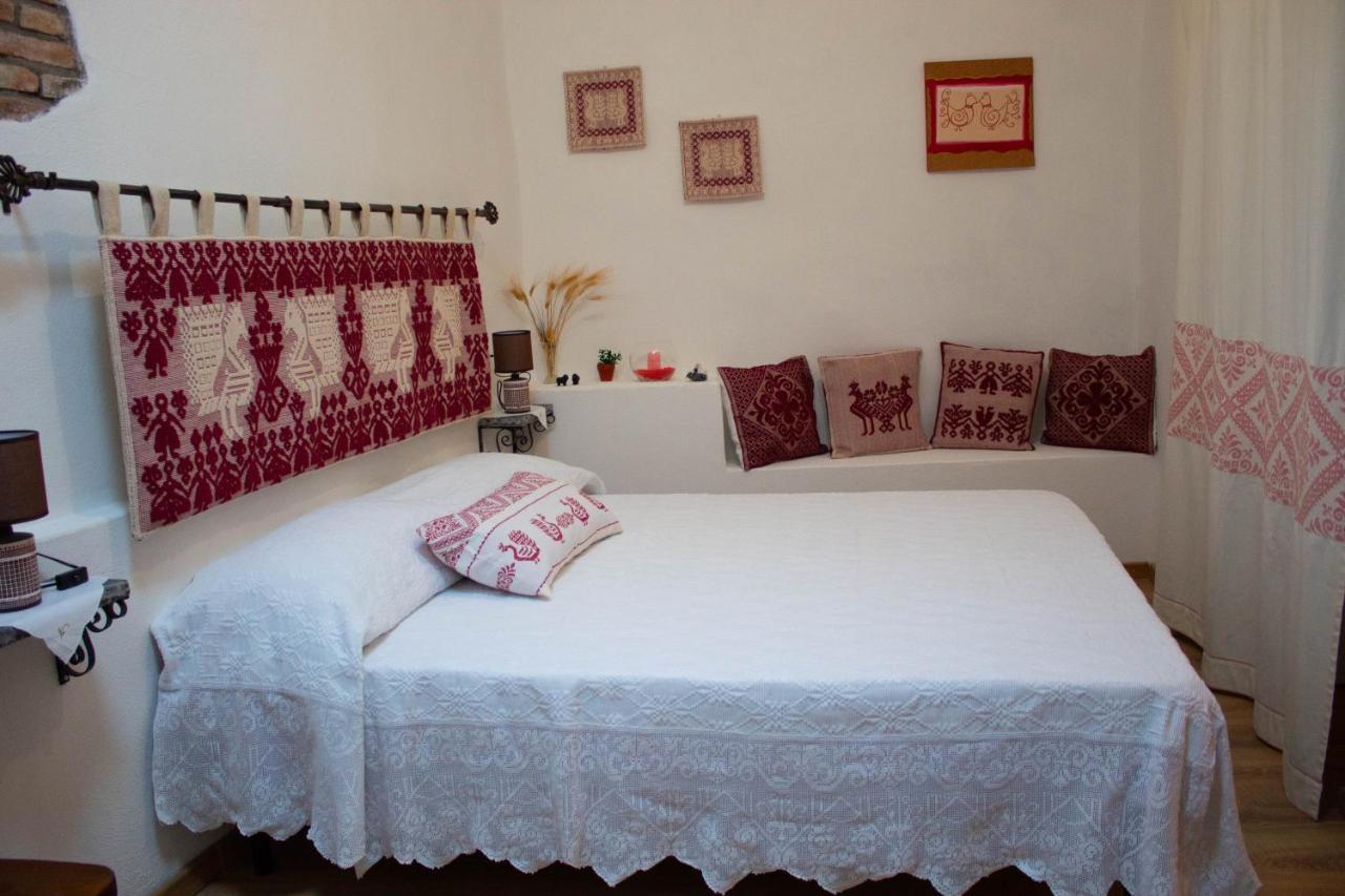 B&B Ziu Anacletu Villaputzu Bagian luar foto