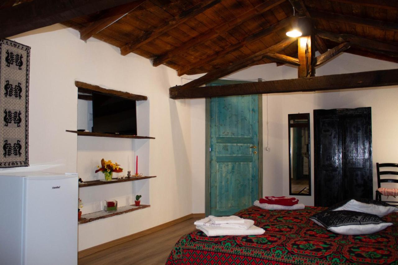 B&B Ziu Anacletu Villaputzu Bagian luar foto