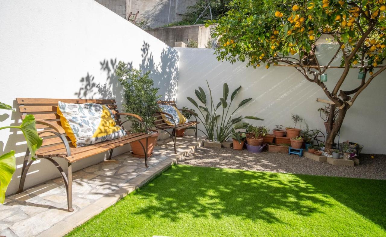 B&B Ziu Anacletu Villaputzu Bagian luar foto